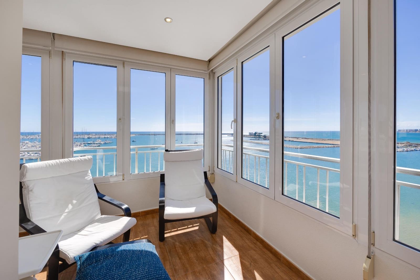 3 camera da letto Appartamento in vendita in Torrevieja con piscina garage - 385.000 € (Rif: 8932431)