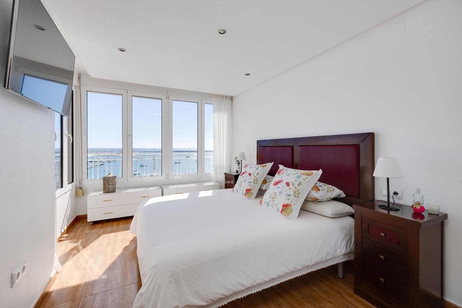 3 camera da letto Appartamento in vendita in Torrevieja con piscina garage - 385.000 € (Rif: 8932431)