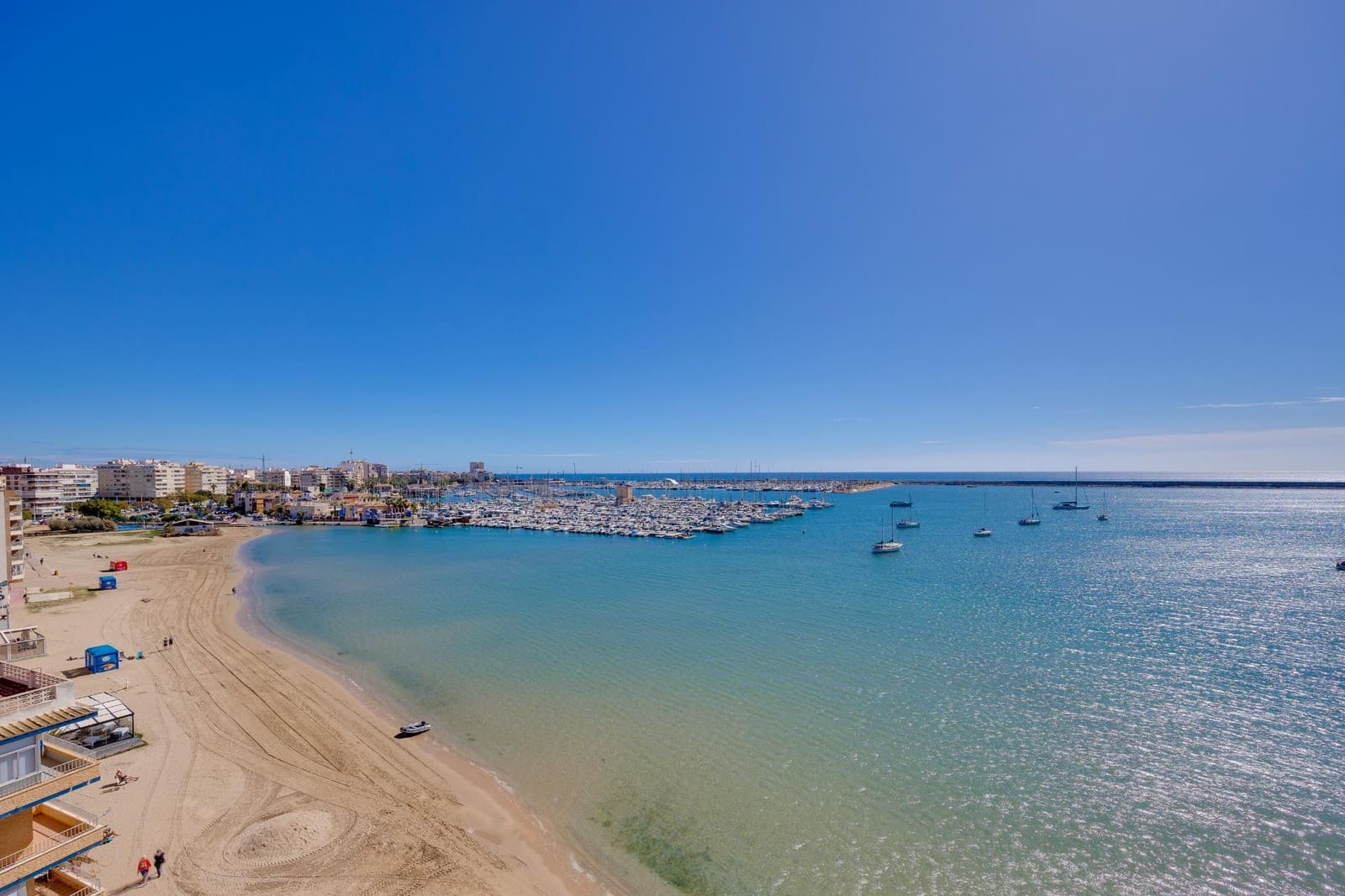 3 camera da letto Appartamento in vendita in Torrevieja con piscina garage - 385.000 € (Rif: 8932431)