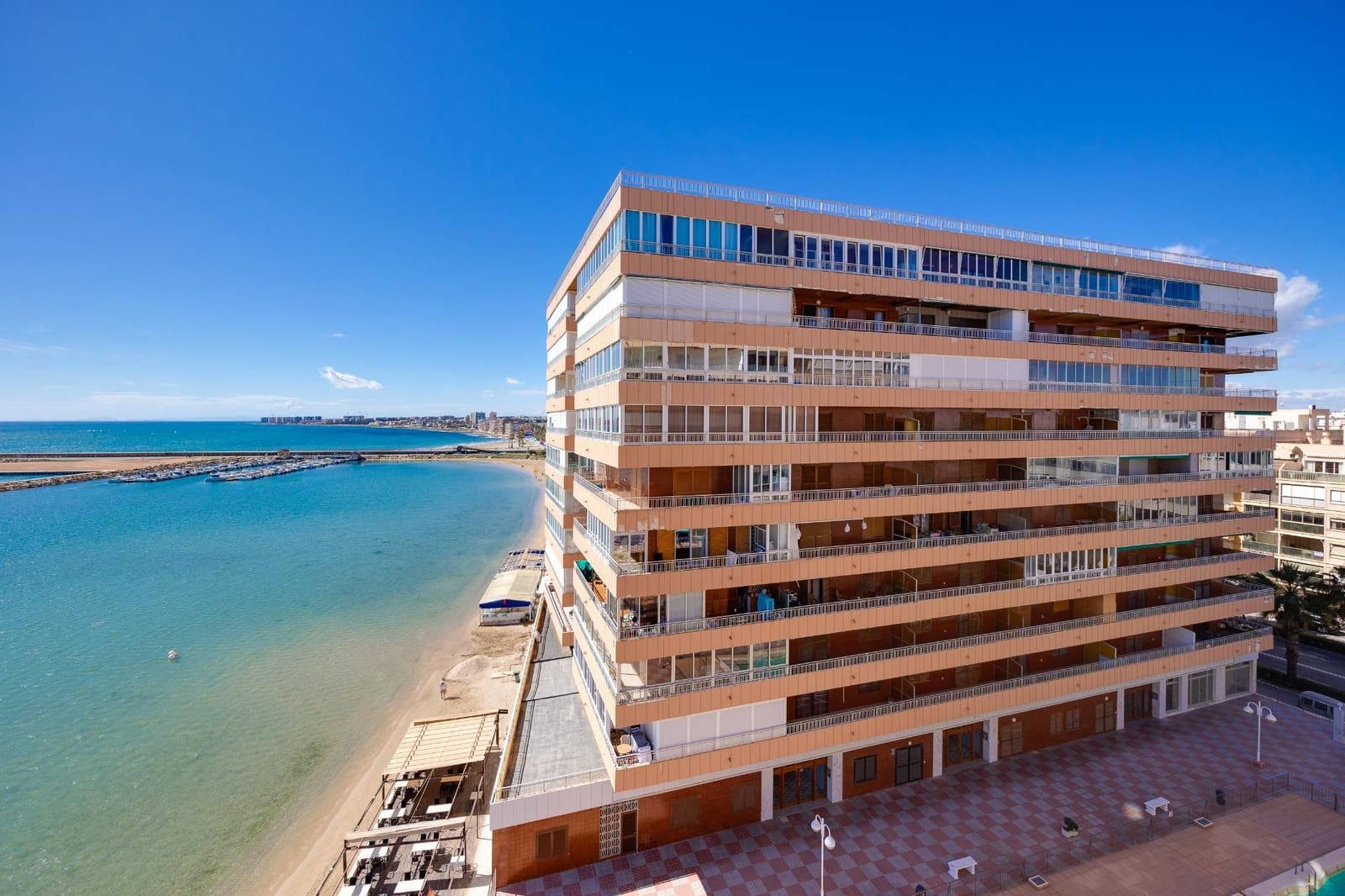 3 camera da letto Appartamento in vendita in Torrevieja con piscina garage - 385.000 € (Rif: 8932431)