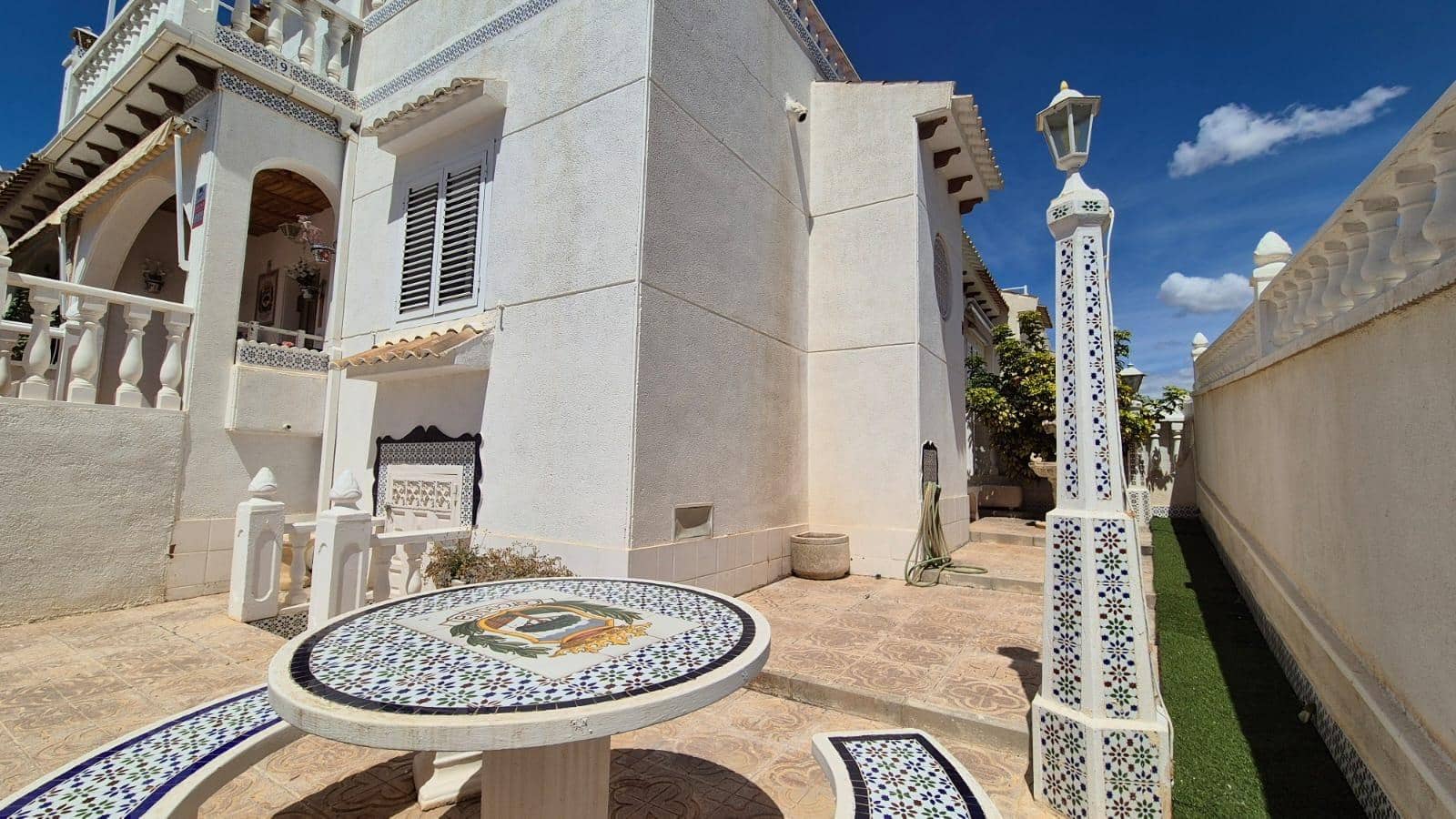 4 slaapkamer Rijtjeshuis te koop in Los Altos met zwembad - € 199.900 (Ref: 8943913)