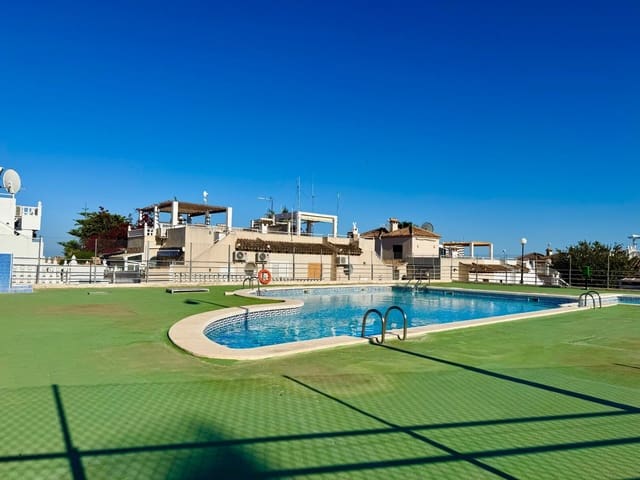 Adosado de 4 habitaciones en Los Altos en venta con piscina - 199.900 € (Ref: 8943913)
