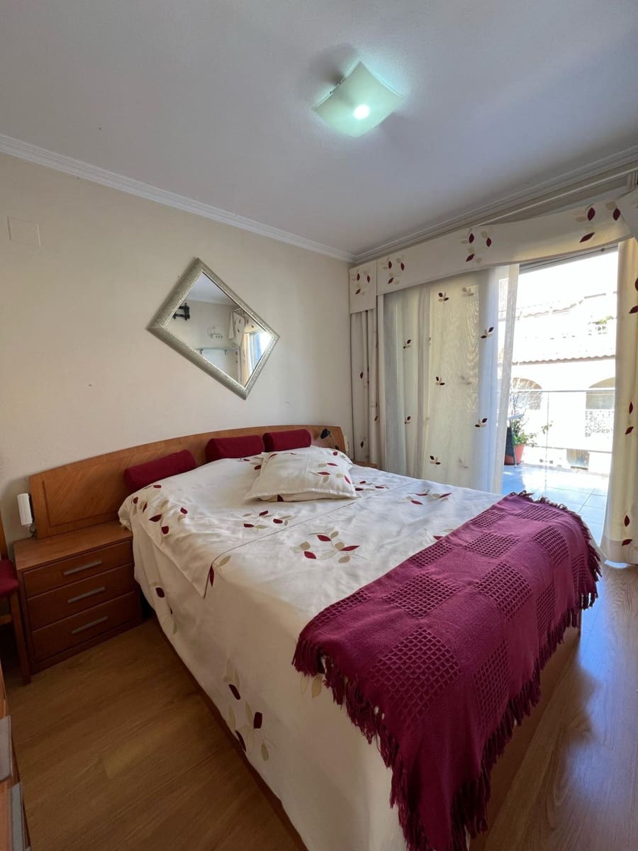 Ático de 3 habitaciones en Torrevieja en venta con piscina garaje - 259.900 € (Ref: 8982490)