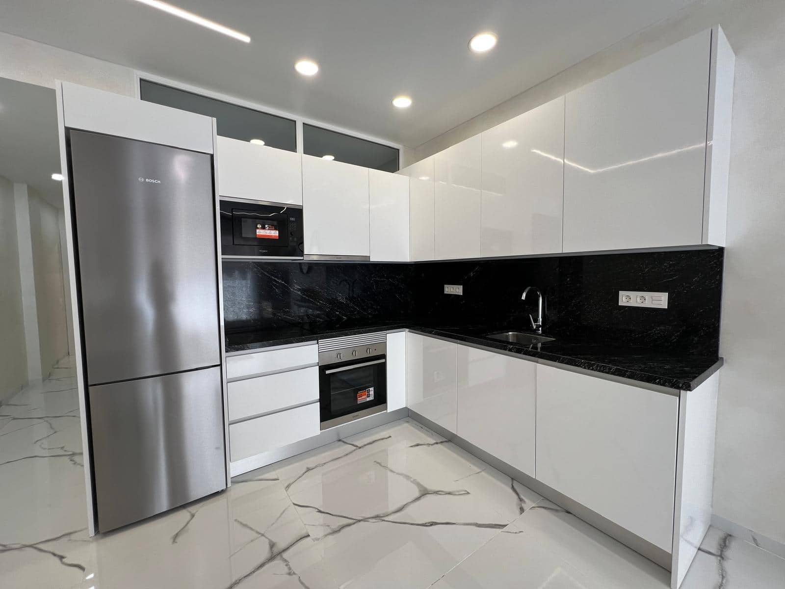 Apartamento Playa de 2 habitaciones en Torrevieja en venta - 230.000 € (Ref: 9193925)