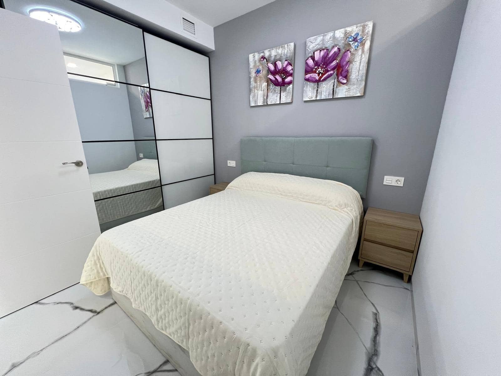 Apartamento Playa de 2 habitaciones en Torrevieja en venta - 230.000 € (Ref: 9193925)