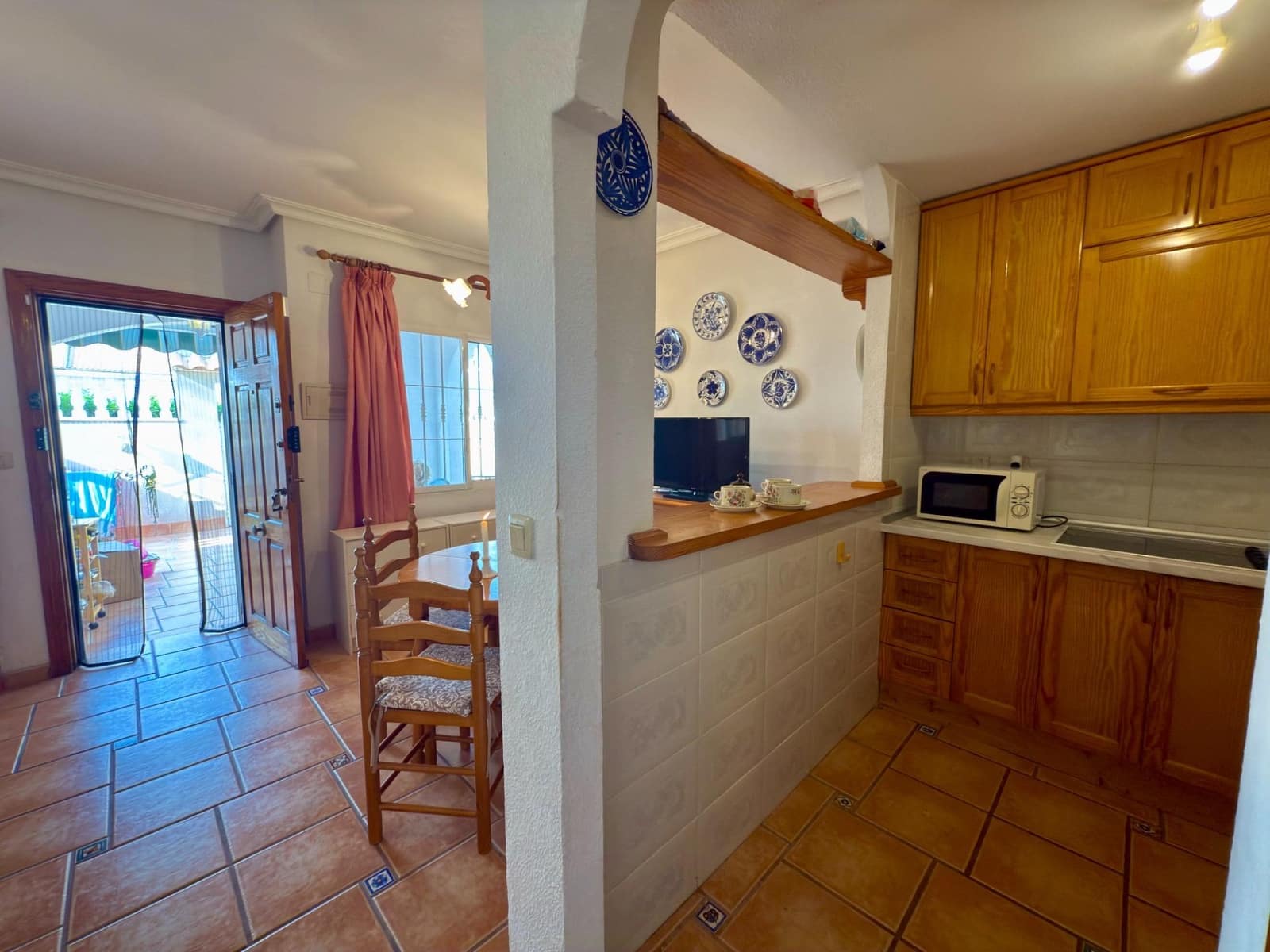 3 soverom Rekkehus til salgs i Torrevieja med svømmebasseng - € 265 000 (Ref: 9195726)