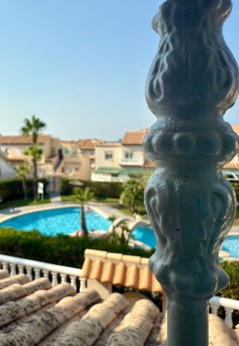 3 bedroom Terraced Villa for sale in Torrevieja with pool - € 265,000 (Ref: 9195726)