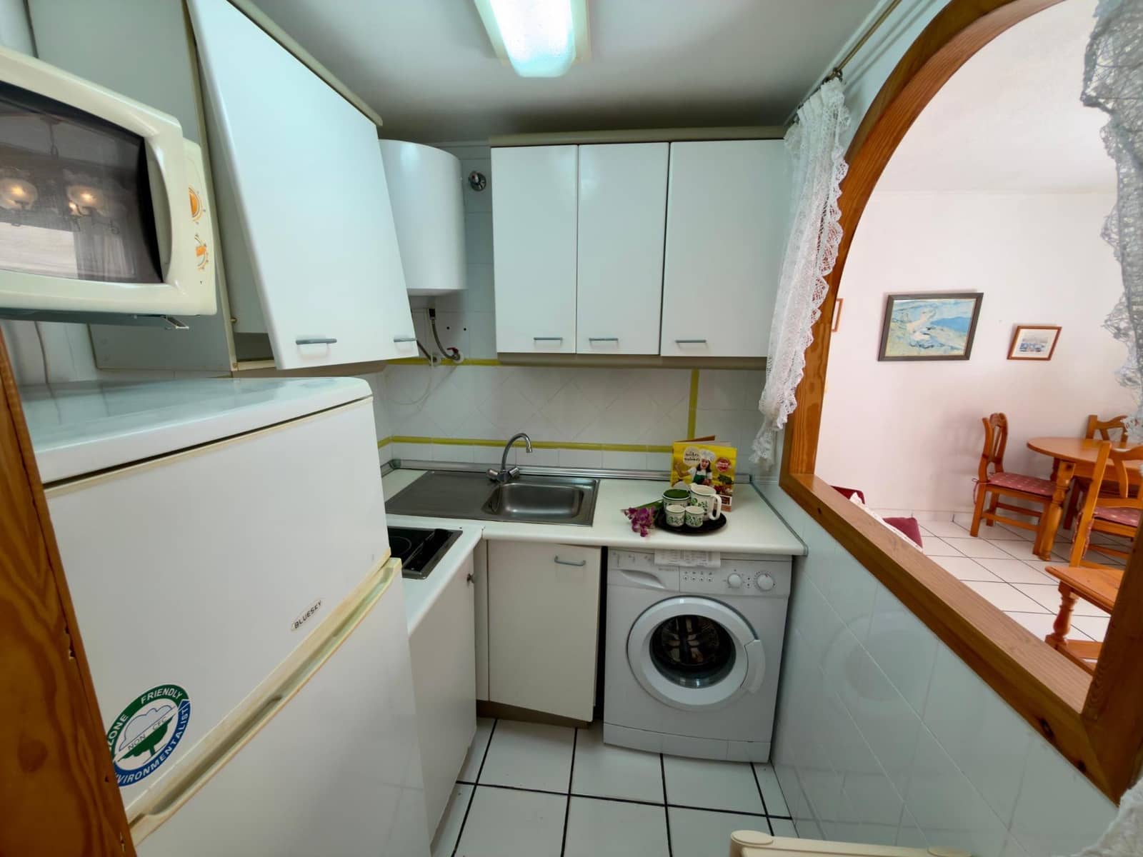 1 slaapkamer Appartement te koop in Torrevieja met zwembad garage - € 119.900 (Ref: 9252225)