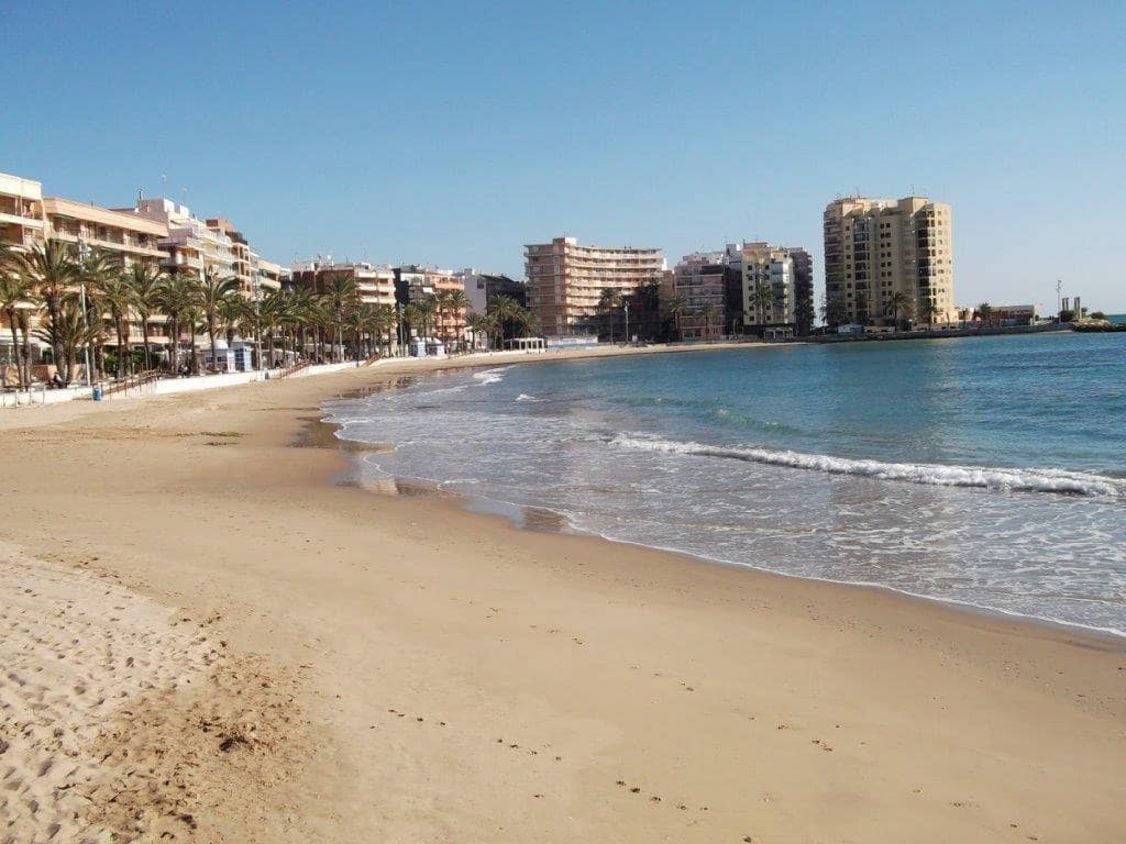 1 soveværelse Lejlighed til salg i Torrevieja med swimmingpool garage - € 119.900 (Ref: 9252225)