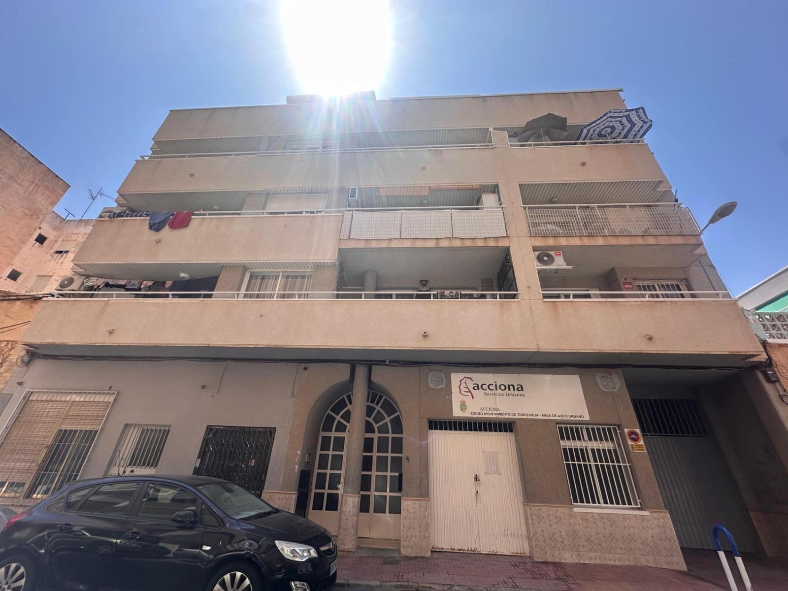 1 soveværelse Lejlighed til salg i Torrevieja med swimmingpool garage - € 119.900 (Ref: 9252225)