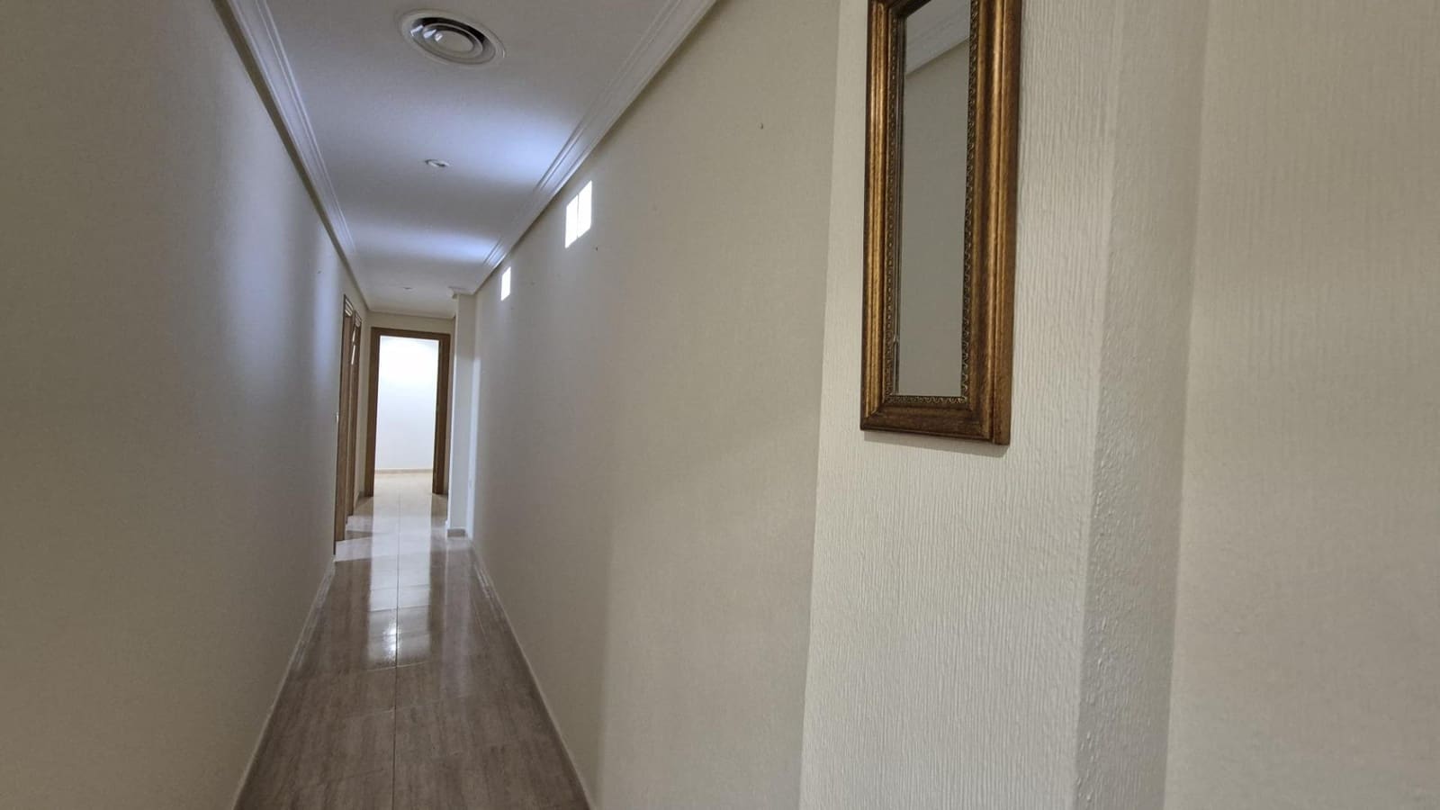 4 soveværelse Lejlighed til salg i Torrevieja med garage - € 219.680 (Ref: 9291443)