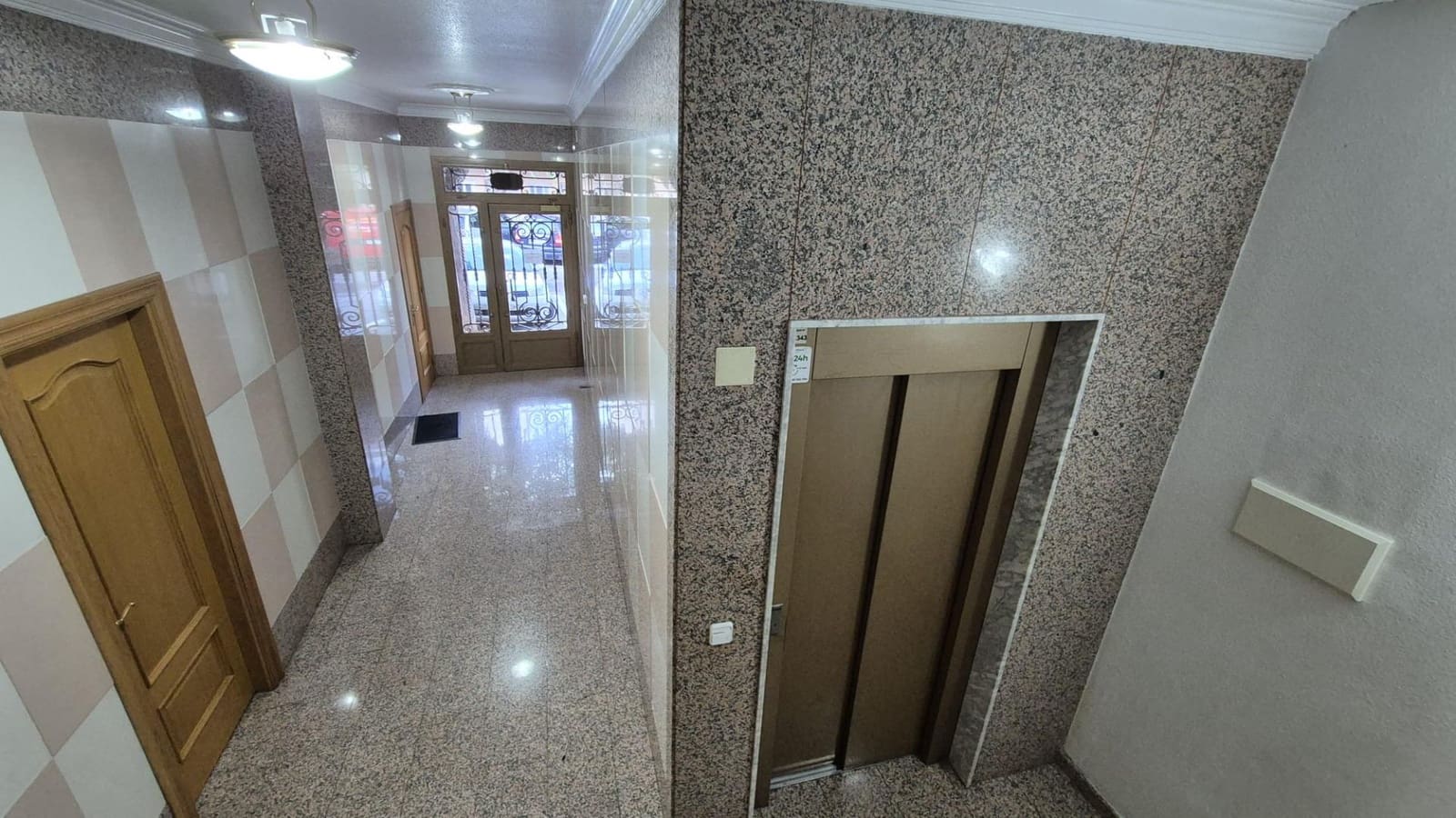 4 soveværelse Lejlighed til salg i Torrevieja med garage - € 219.680 (Ref: 9291443)