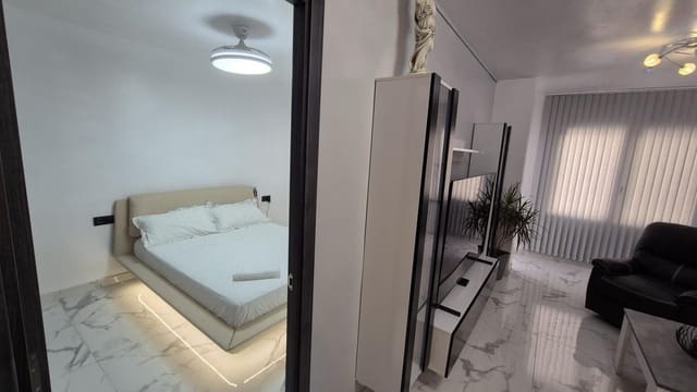 3 bedroom Apartment for sale in Playa del Acequión, Torrevieja - € 183,750 (Ref: 9297037)