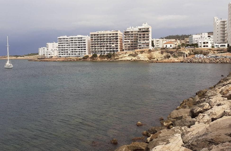 Studio for sale in Sant Antoni de Portmany - € 249,000 (Ref: 9338454)