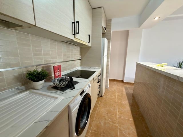 2 bedroom Apartment for sale in El Molino, Torrevieja with pool garage - € 125,000 (Ref: 9344945)