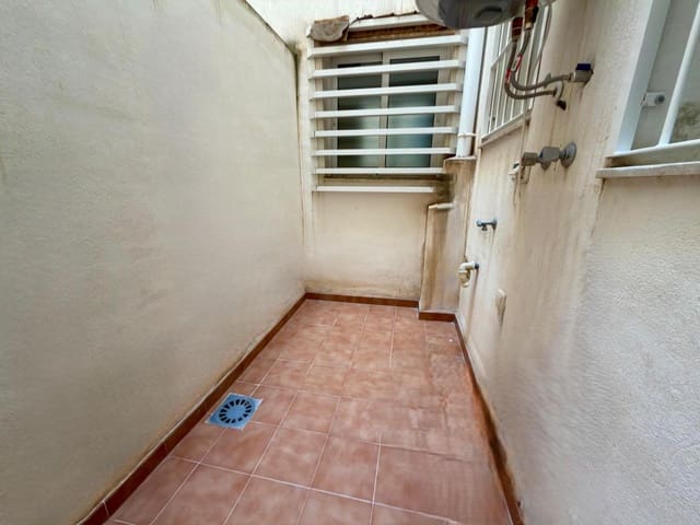 2 slaapkamer Appartement te koop in El Molino, Torrevieja met zwembad garage - € 125.000 (Ref: 9344945)