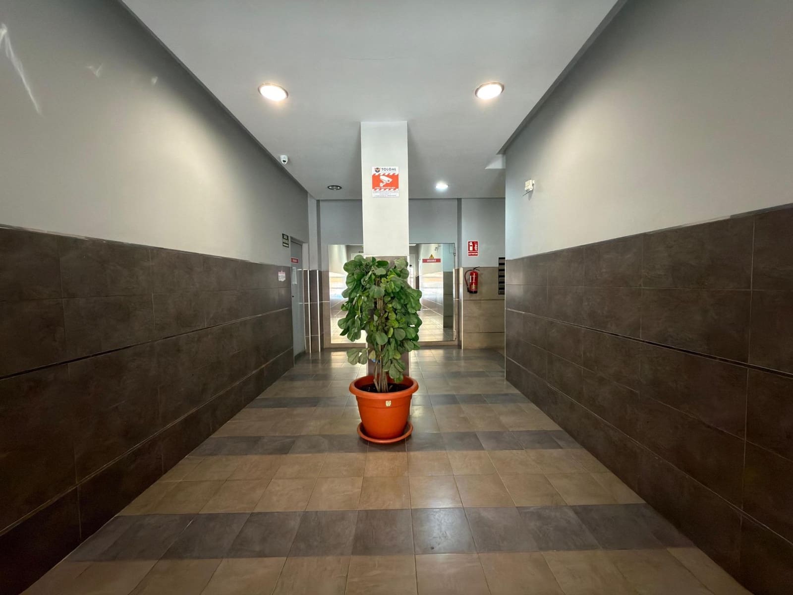 2 Zimmer Apartment zu verkaufen in Torrevieja mit Pool Garage - 119.000 € (Ref: 9344945)