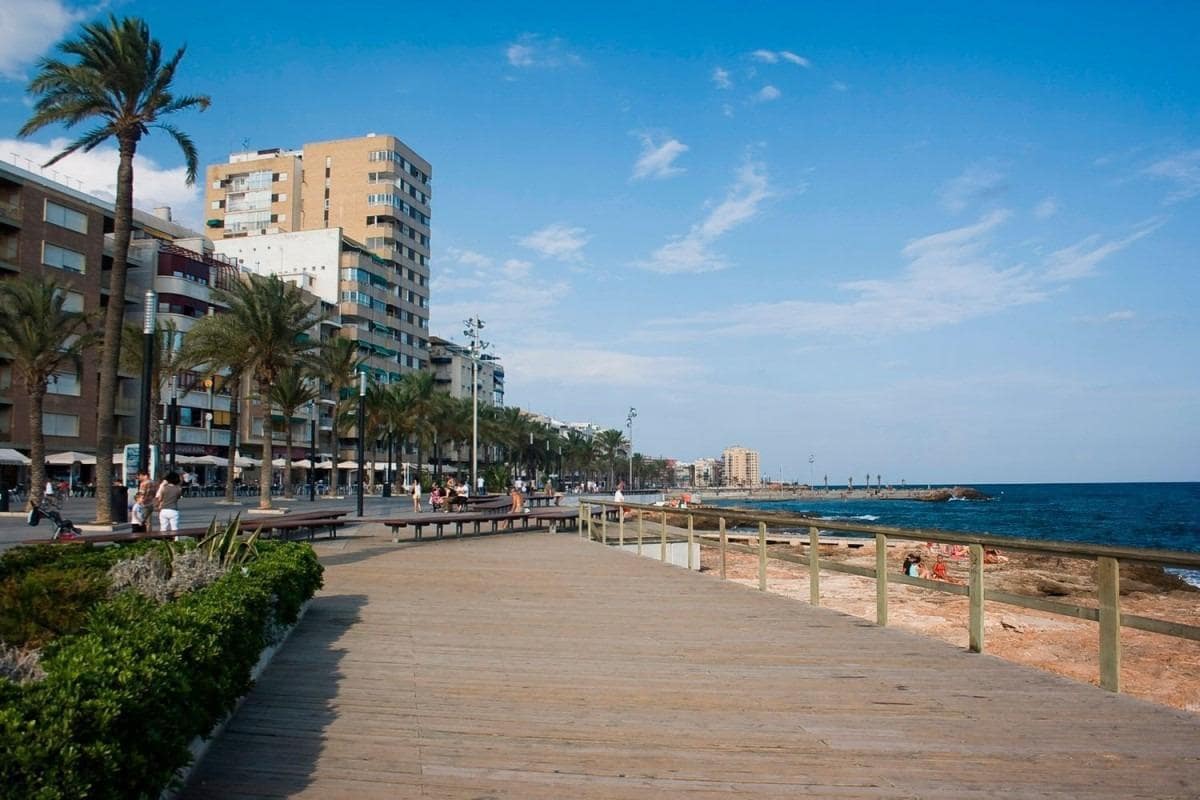 1 sovrum Takvåning till salu i Torrevieja - 110 000 € (Ref: 9359411)