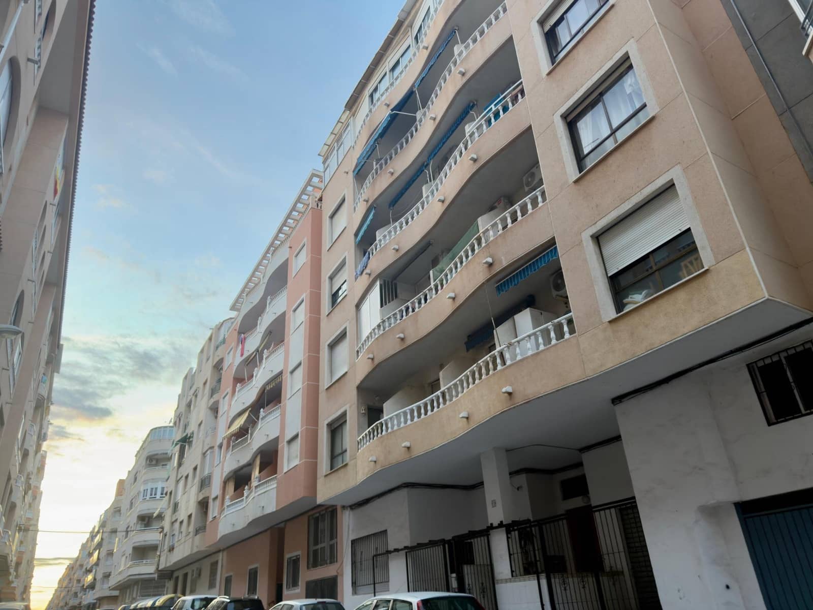 1 sovrum Takvåning till salu i Torrevieja - 110 000 € (Ref: 9359411)