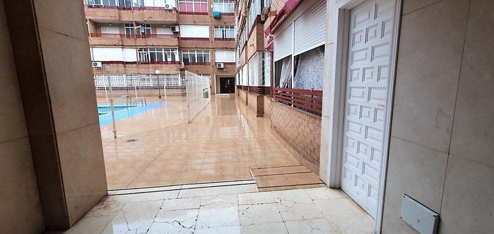 Apartamento de 2 habitaciones en Torrevieja en venta - 106.900 € (Ref: 9386136)