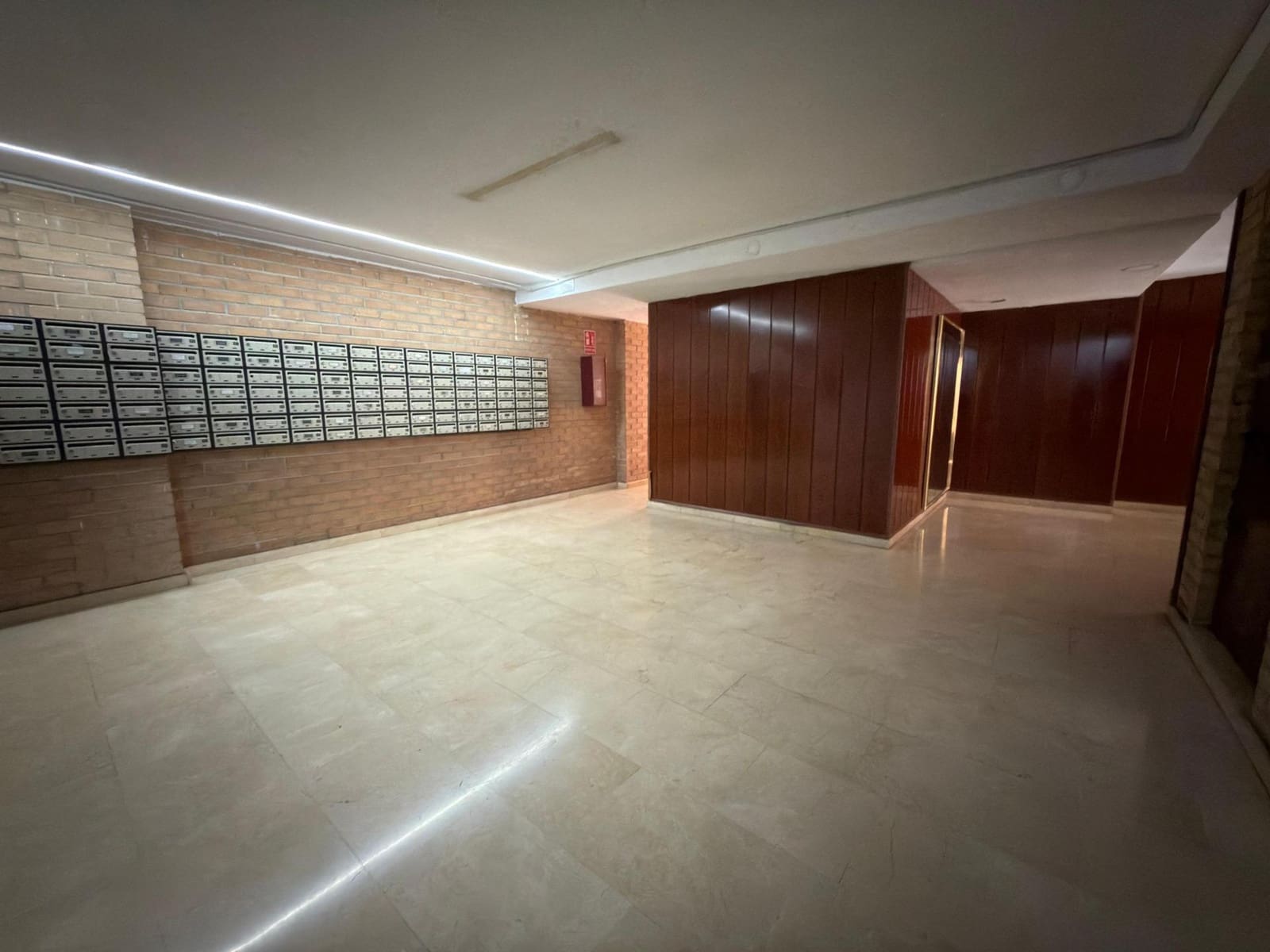 Apartamento de 2 habitaciones en Torrevieja en venta - 106.900 € (Ref: 9386136)