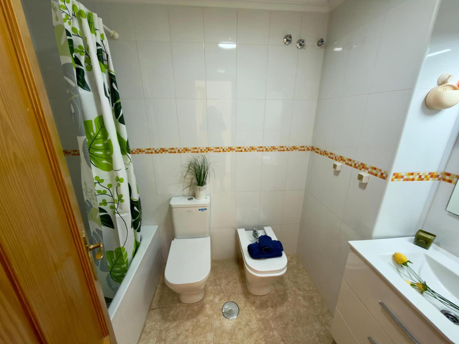 2 soverom Leilighet til salgs i Torrevieja med svømmebasseng garasje - € 127 990 (Ref: 9396184)