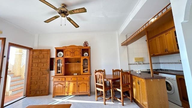 2 soveværelse Bungalow til leje i Los Frutales, Torrevieja med swimmingpool - € 625 (Ref: 9491606)