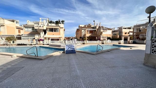 2 soveværelse Bungalow til leje i Los Frutales, Torrevieja med swimmingpool - € 625 (Ref: 9491606)