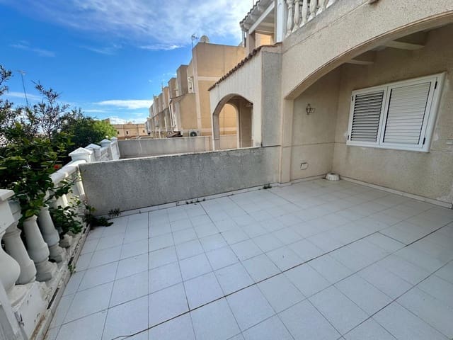 4 makuuhuone Rivitalo myytävänä paikassa Torreblanca, Torrevieja mukana uima-altaan 
autotalli - 227 900 € (Ref: 9533889)