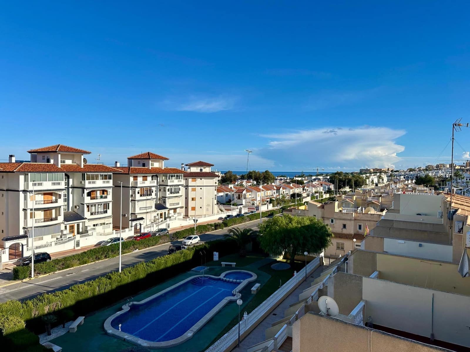 4 bedroom Terraced Villa for sale in Torrevieja with pool garage - € 222,500 (Ref: 9533889)