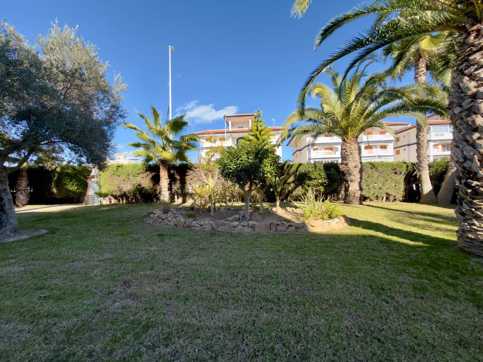 4 bedroom Terraced Villa for sale in Torrevieja with pool garage - € 222,500 (Ref: 9533889)