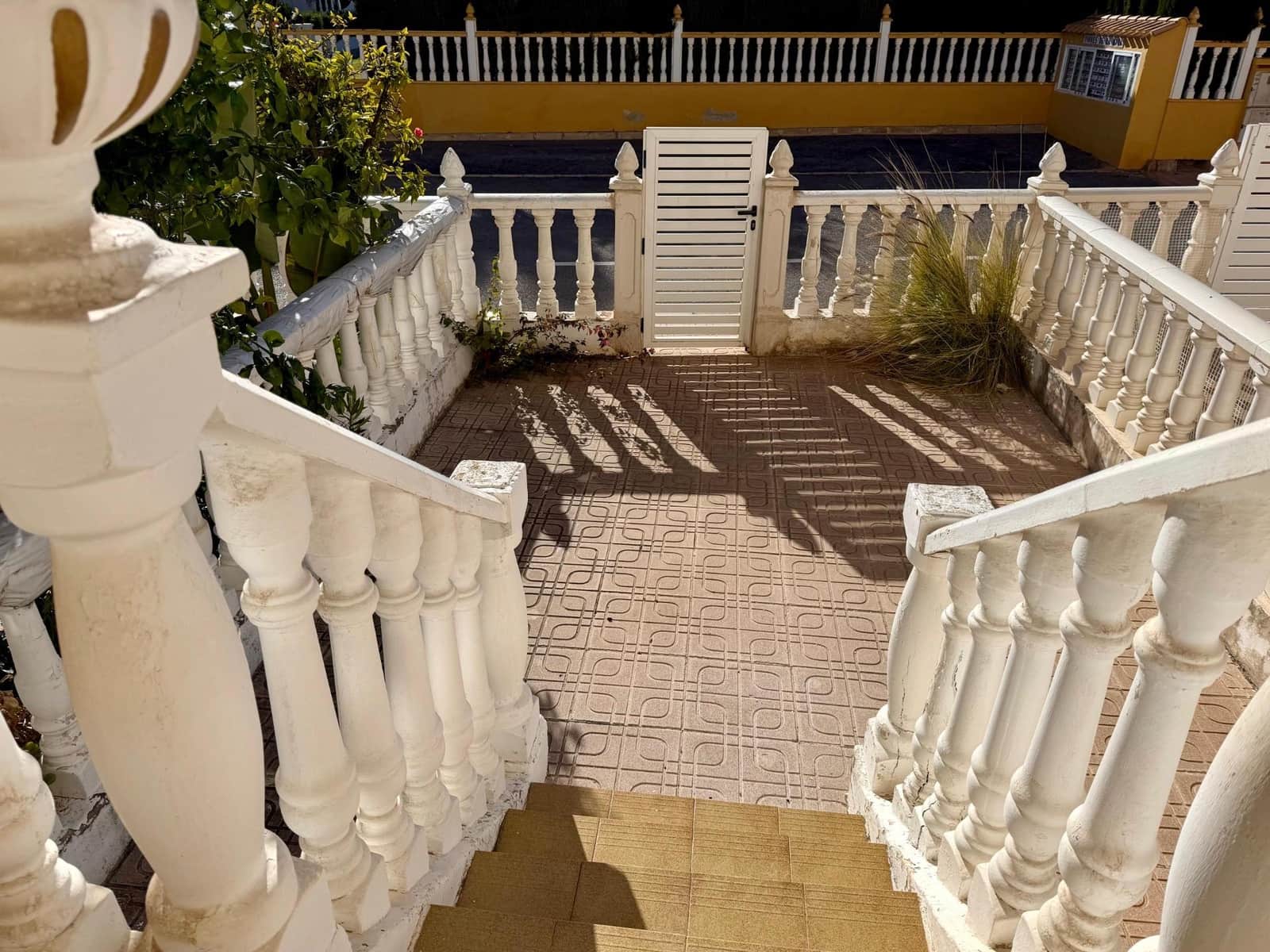 Adosado de 4 habitaciones en Torrevieja en venta con piscina garaje - 189.990 € (Ref: 9533889)