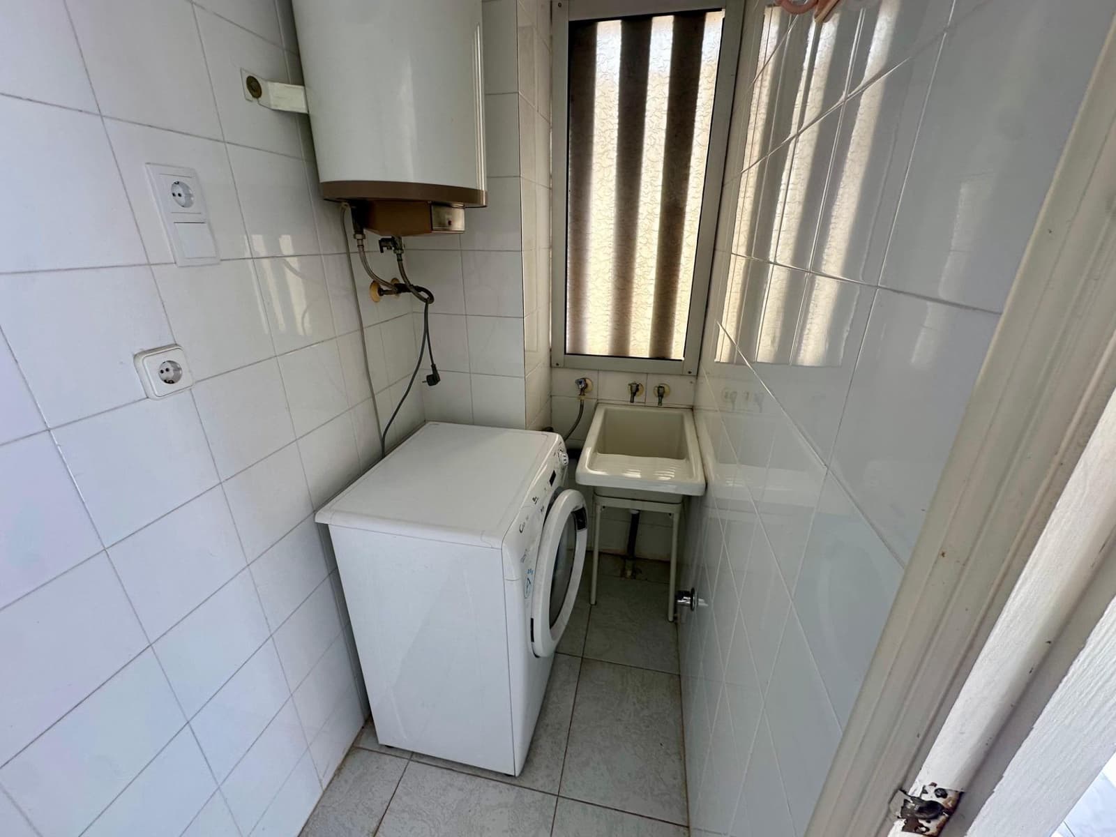 Adosado de 4 habitaciones en Torrevieja en venta con piscina garaje - 189.990 € (Ref: 9533889)