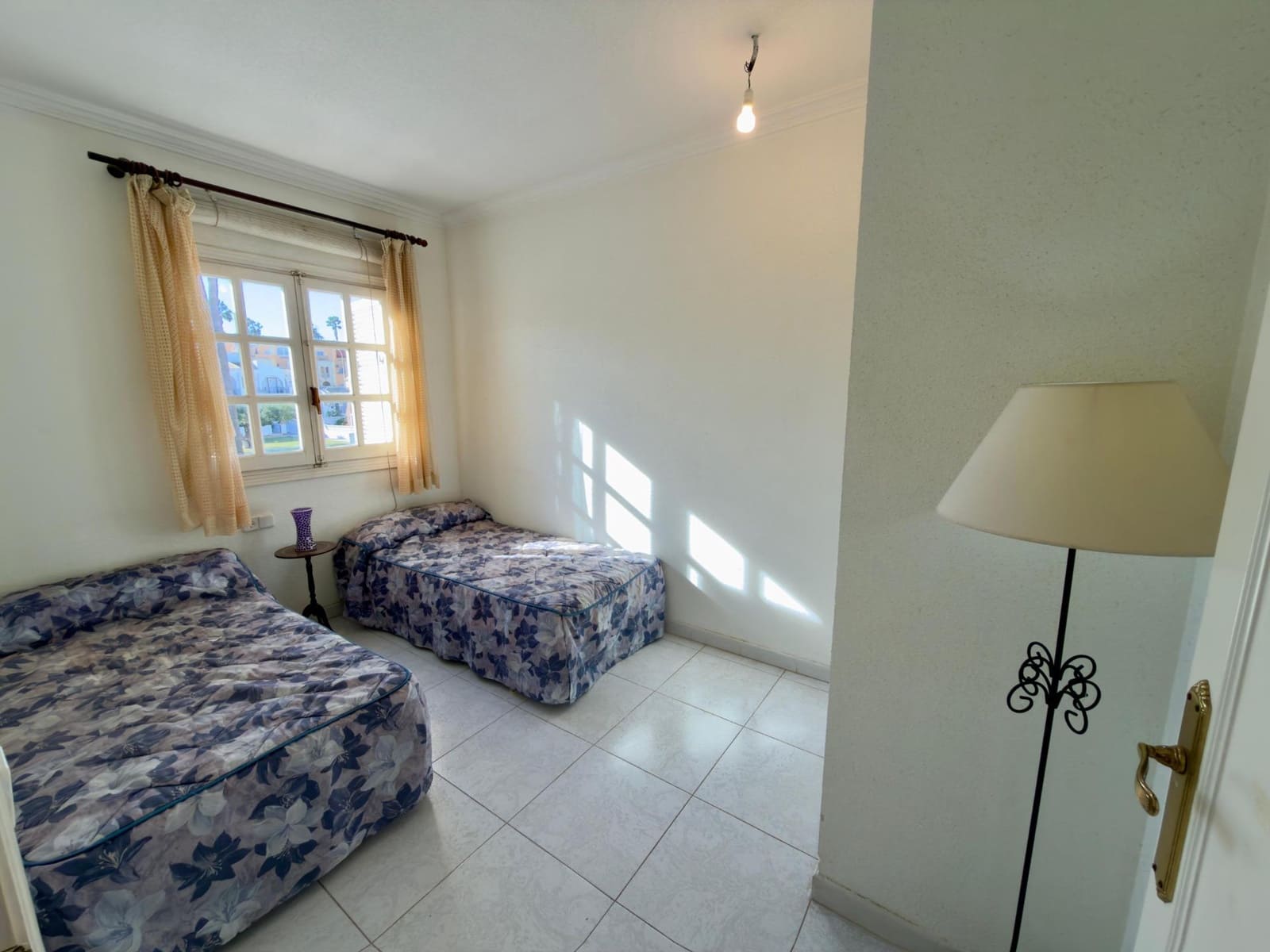 Adosado de 4 habitaciones en Torrevieja en venta con piscina garaje - 189.990 € (Ref: 9533889)