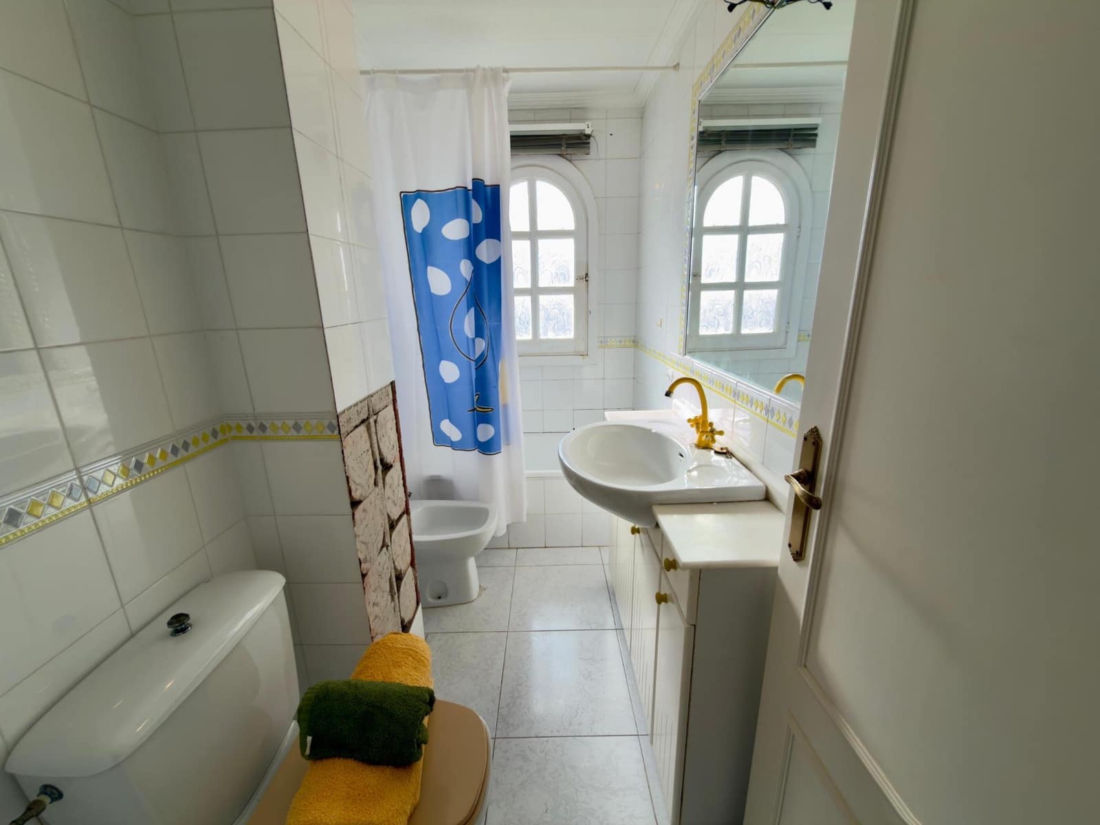 Adosado de 4 habitaciones en Torrevieja en venta con piscina garaje - 189.990 € (Ref: 9533889)