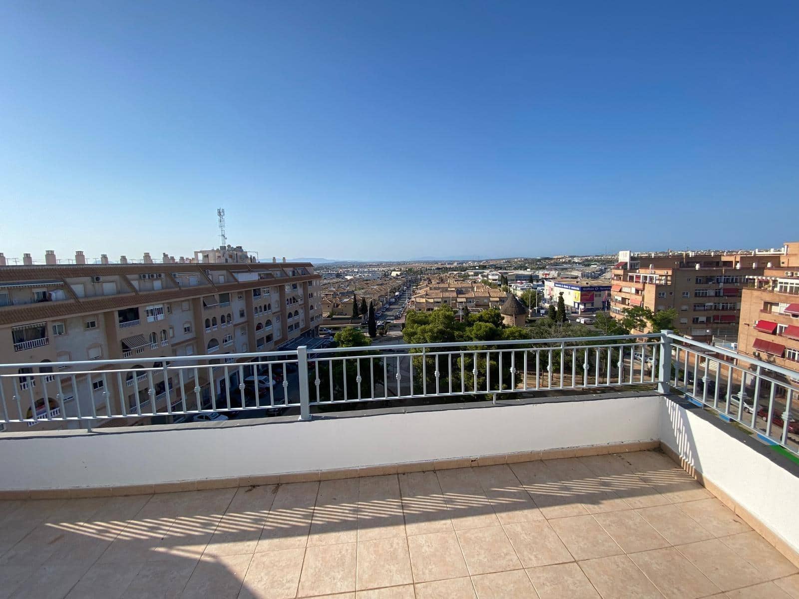1 chambre Penthouse à vendre à Torrevieja avec piscine garage - 115 000 € (Ref: 9599669)