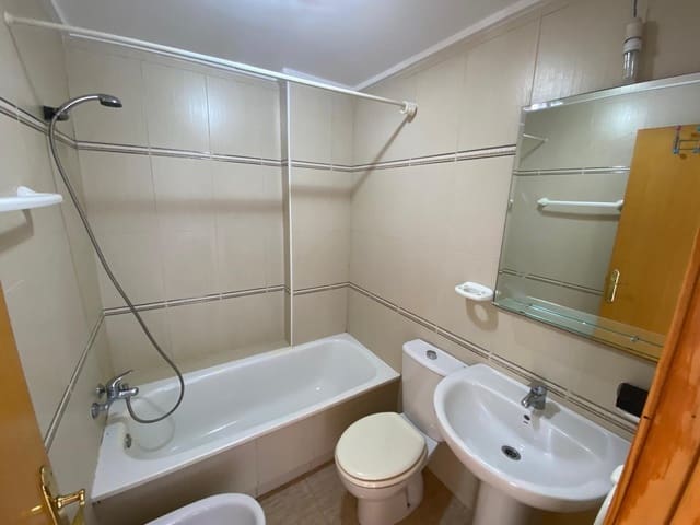 1 slaapkamer Penthouse te koop in El Molino, Torrevieja met zwembad garage - € 115.000 (Ref: 9599669)