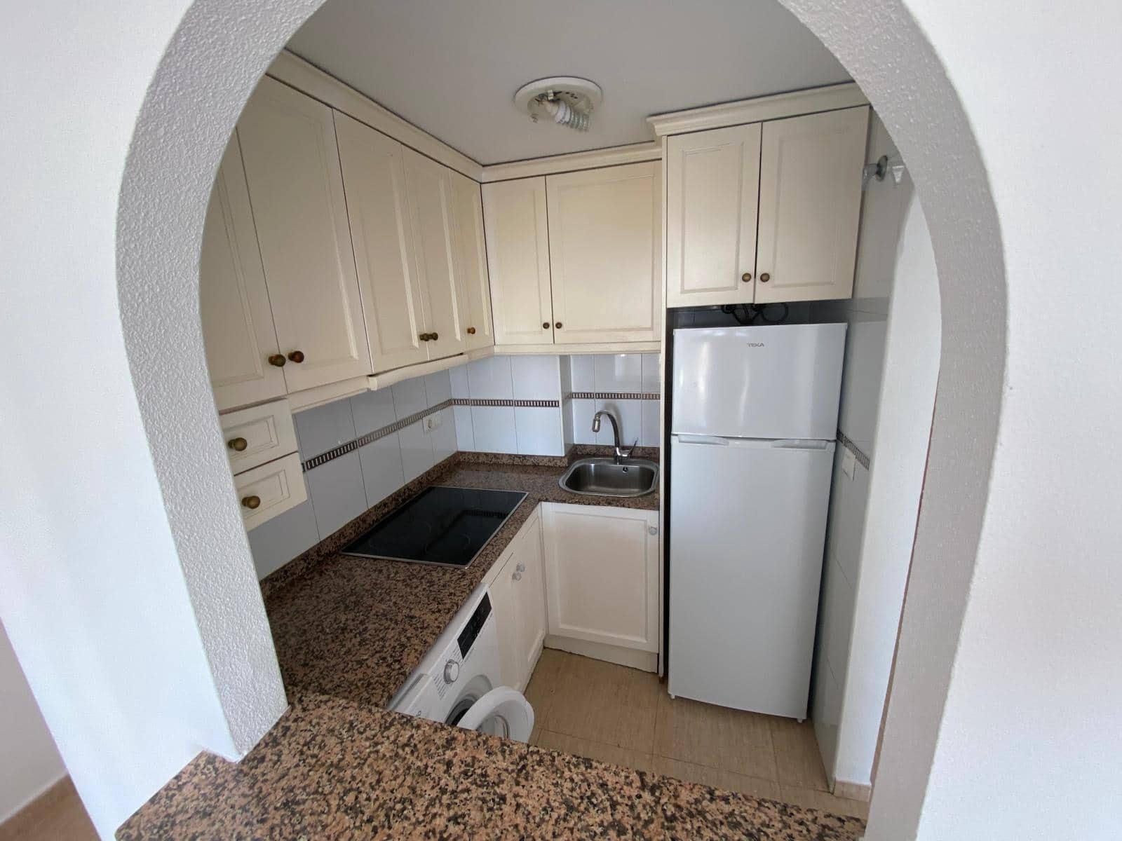 1 quarto Penthouse para venda em Torrevieja com piscina garagem - 115 000 € (Ref: 9599669)