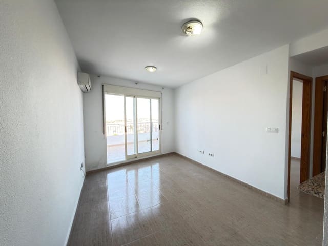 1 slaapkamer Penthouse te koop in El Molino, Torrevieja met zwembad garage - € 115.000 (Ref: 9599669)