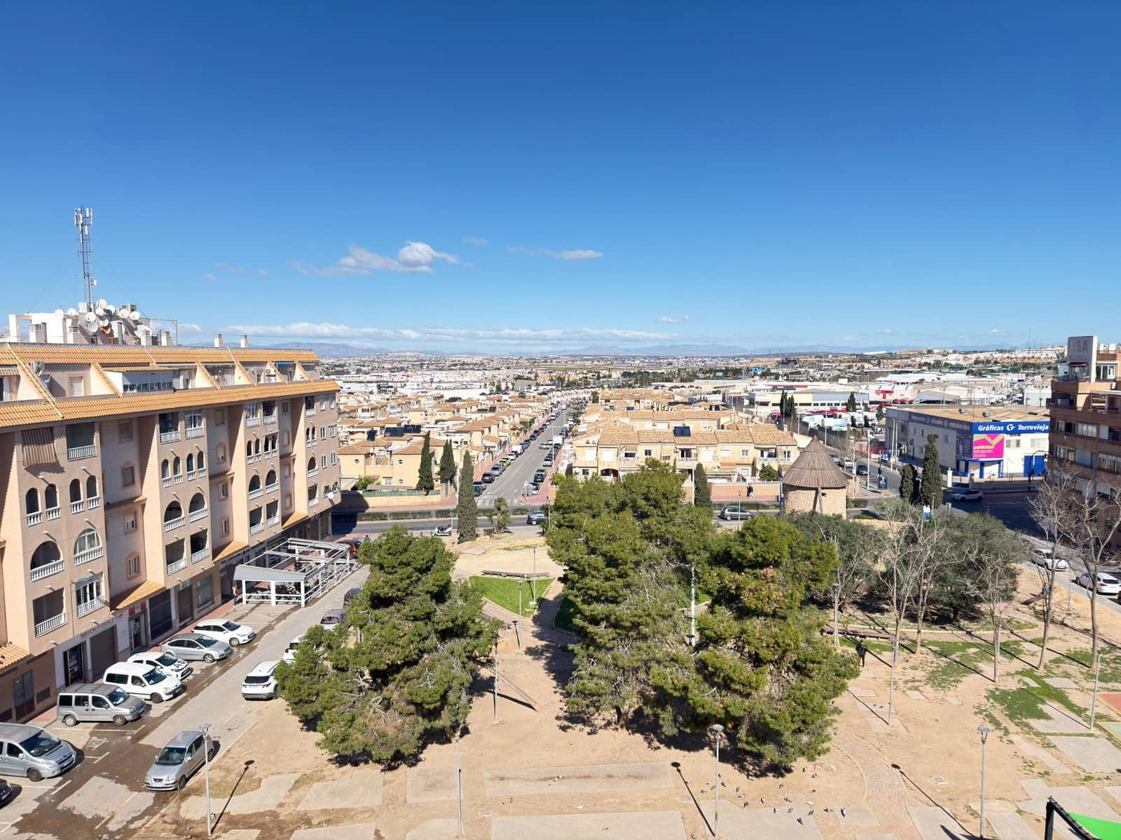 1 quarto Penthouse para venda em Torrevieja com piscina garagem - 115 000 € (Ref: 9599669)