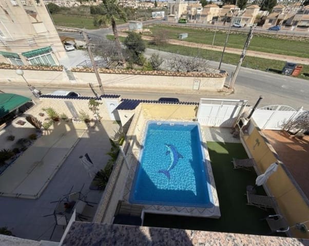 4 soveværelse Rækkehus til salg i Torrevieja - € 209.000 (Ref: 9599670)