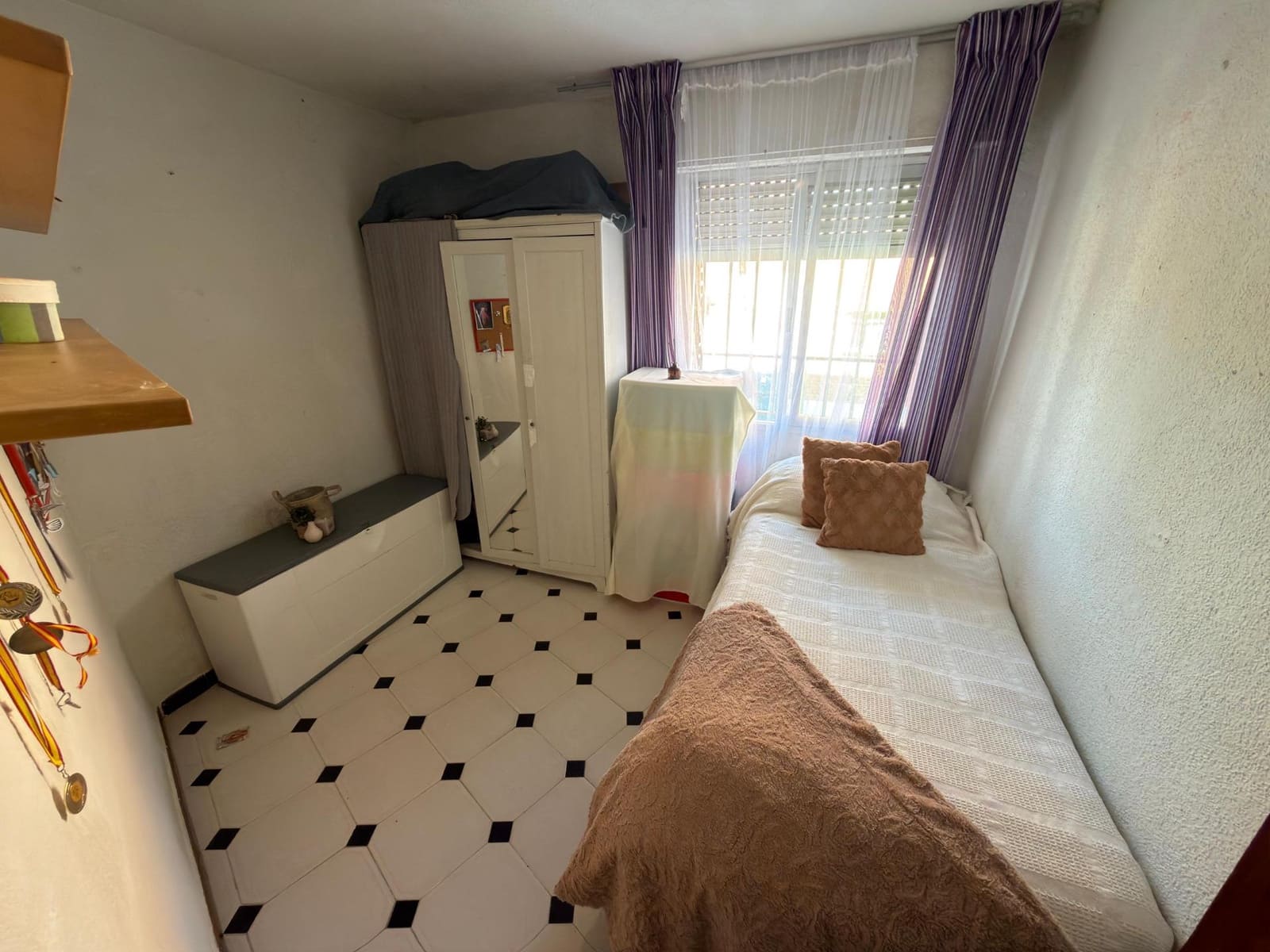 3 bedroom Flat for sale in Pozuelo de Alarcon - € 260,000 (Ref: 9695482)