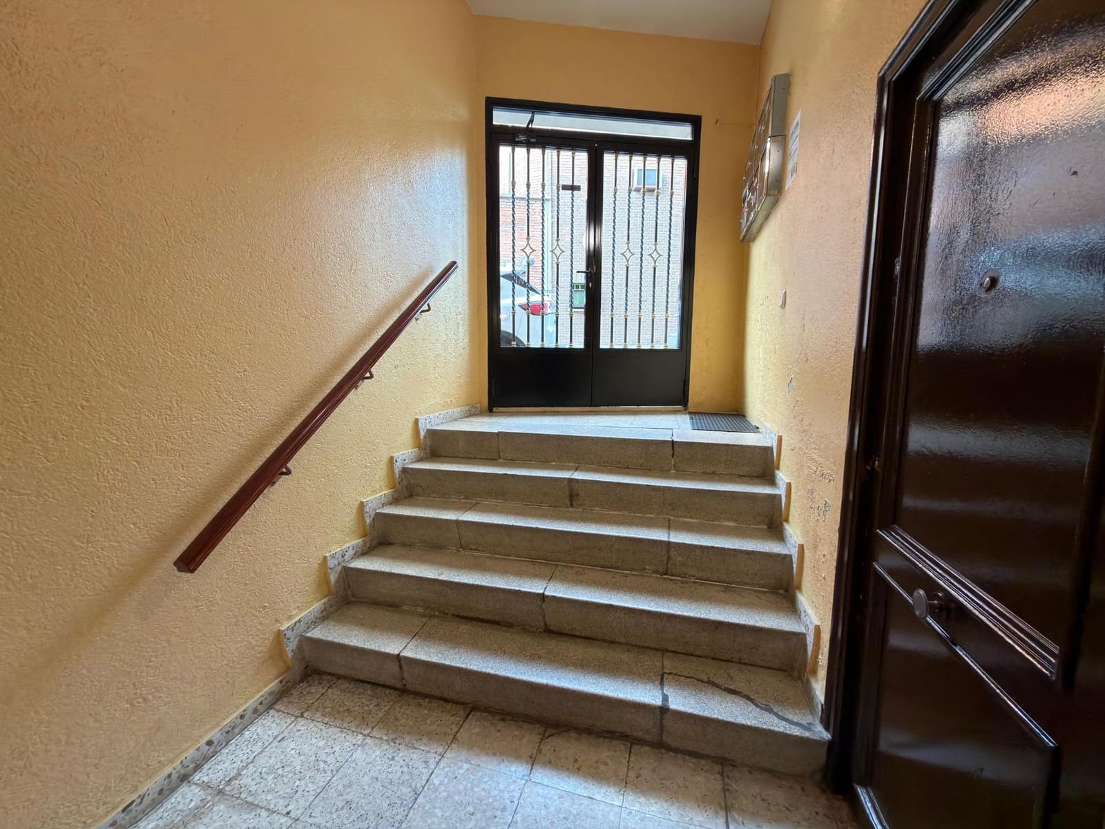 Piso de 3 habitaciones en Pozuelo de Alarcón en venta - 260.000 € (Ref: 9695482)