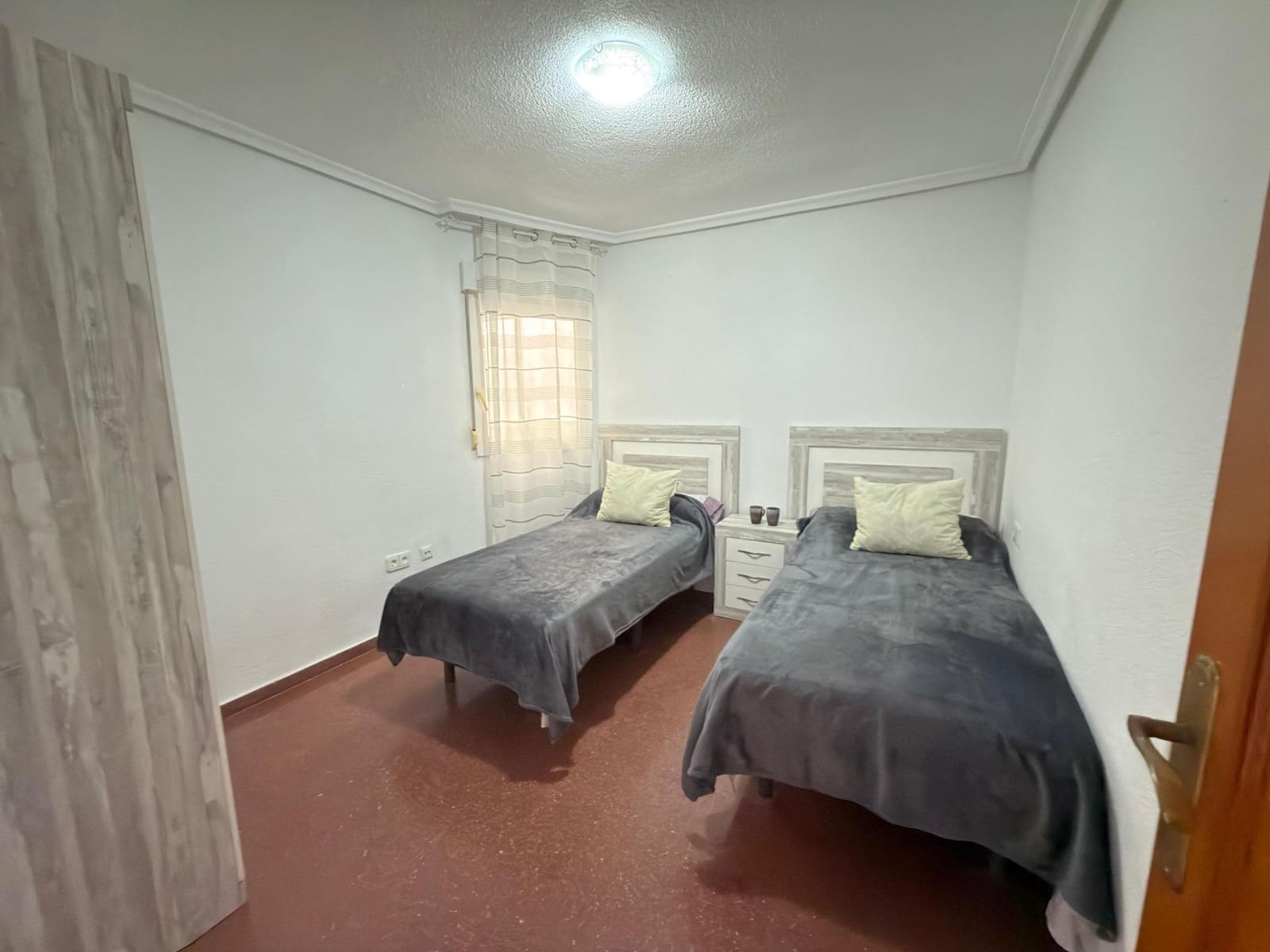 2 bedroom Apartment for sale in Torrevieja - € 160,000 (Ref: 9738948)