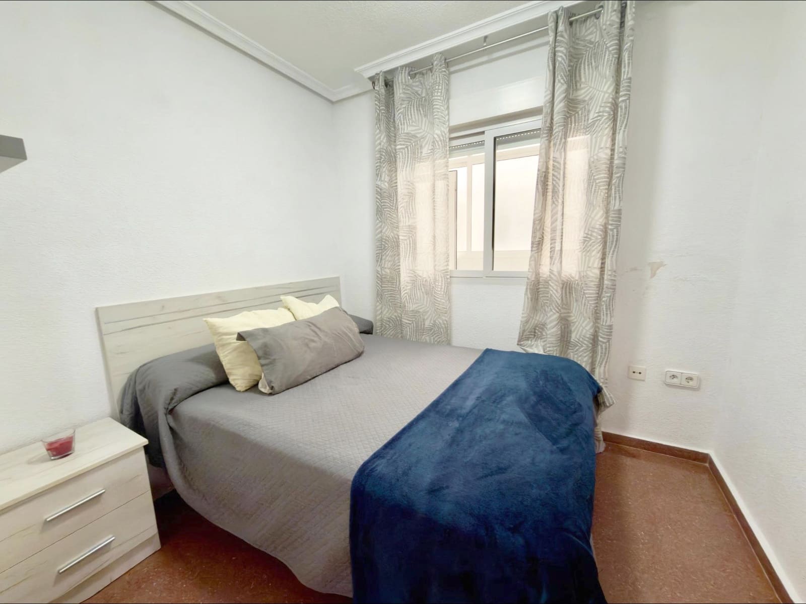 2 bedroom Apartment for sale in Torrevieja - € 160,000 (Ref: 9738948)