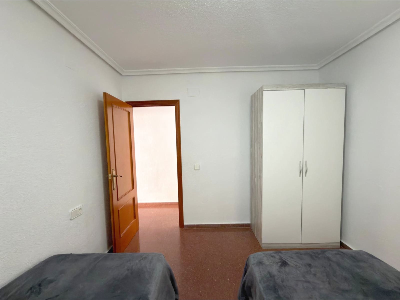 2 bedroom Apartment for sale in Torrevieja - € 160,000 (Ref: 9738948)