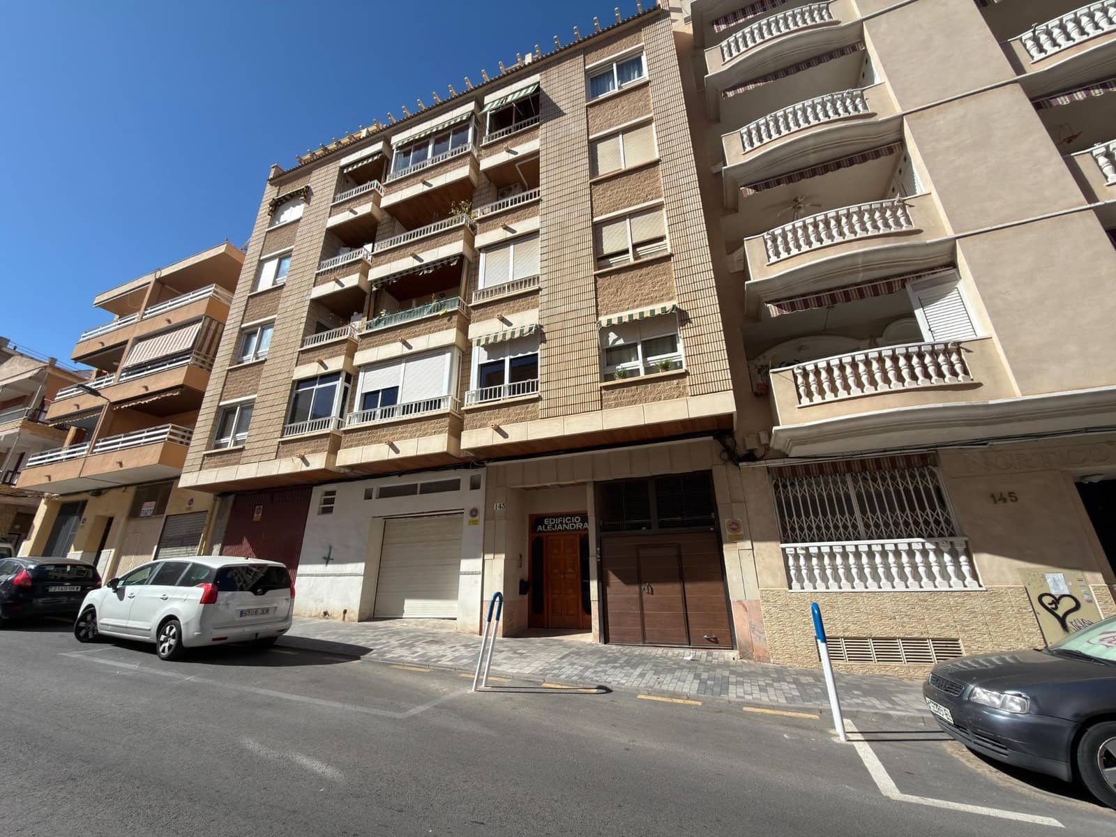 2 bedroom Apartment for sale in Torrevieja - € 160,000 (Ref: 9738948)