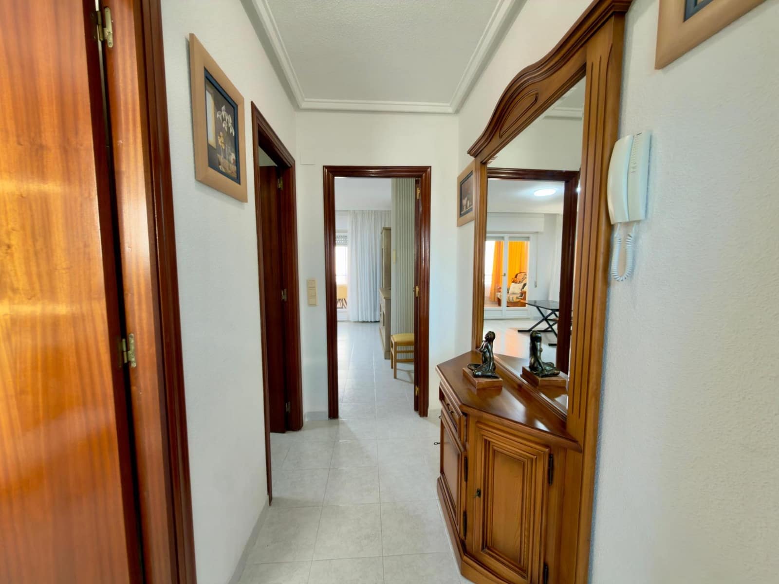 Ático en Torrevieja en venta con piscina garaje - 100.000 € (Ref: 9748164)