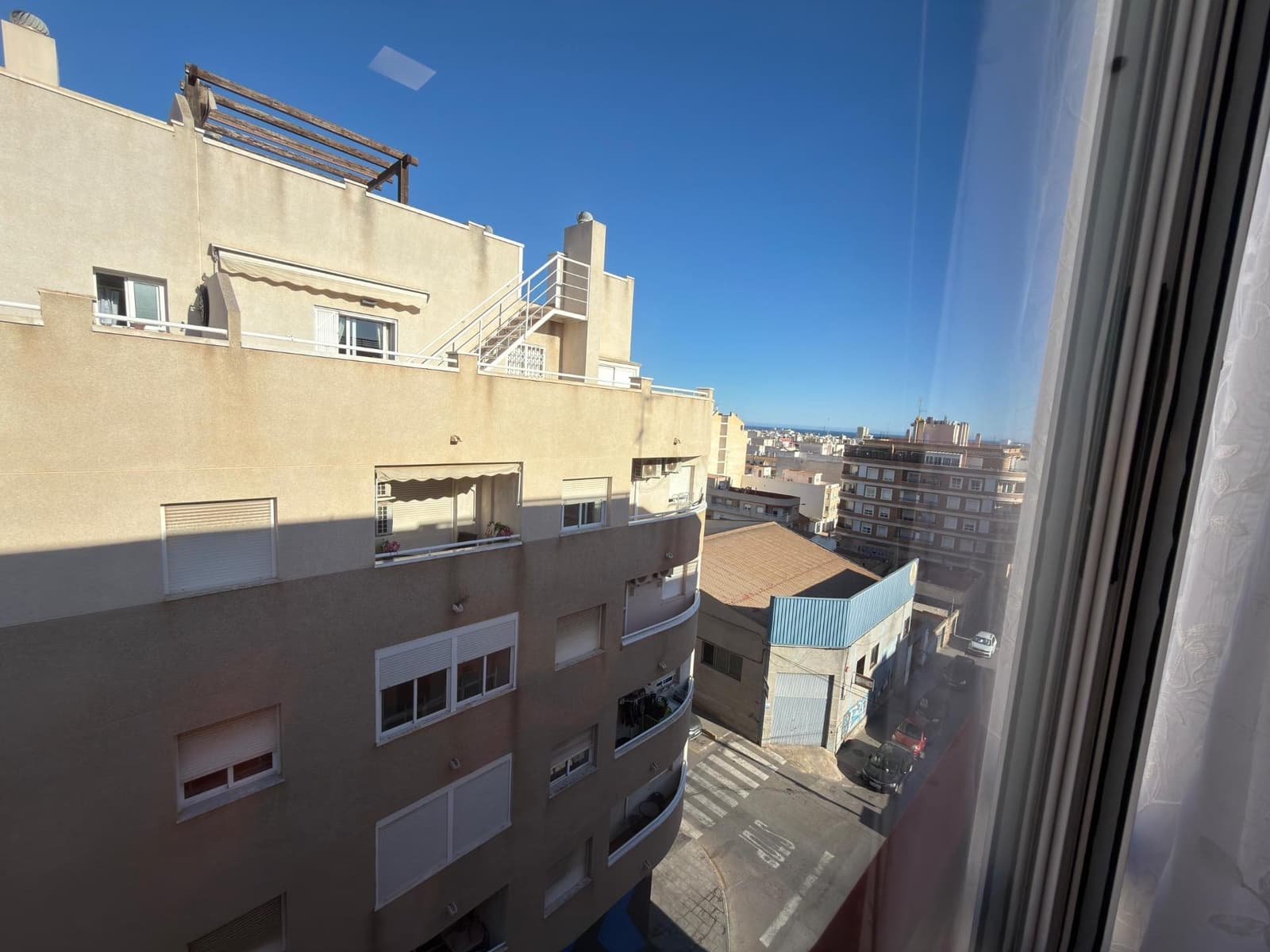 Ático en Torrevieja en venta con piscina garaje - 100.000 € (Ref: 9748164)