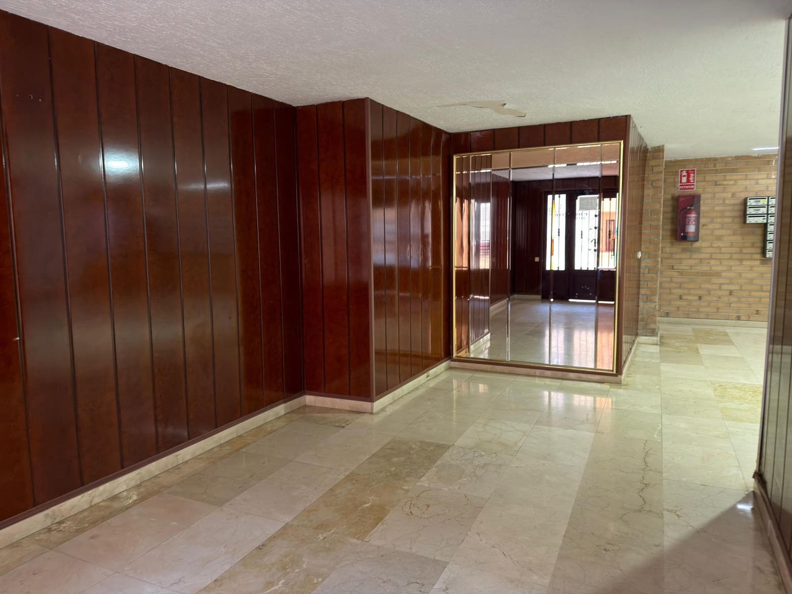 Ático en Torrevieja en venta con piscina garaje - 100.000 € (Ref: 9748164)